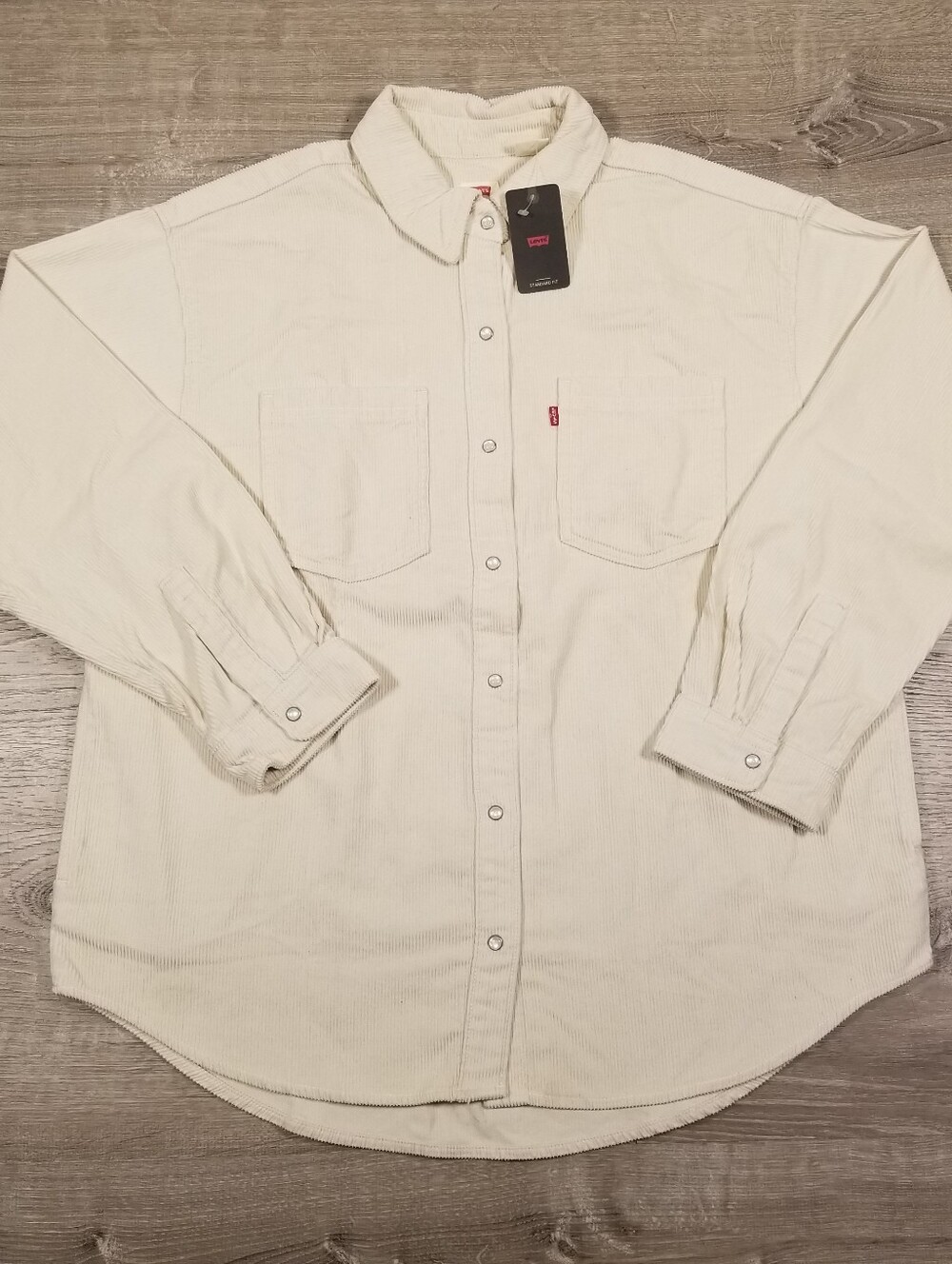 Levis Iris Corduroy Overshirt Pearl Snap Womens Medium Cream Pockets NWT